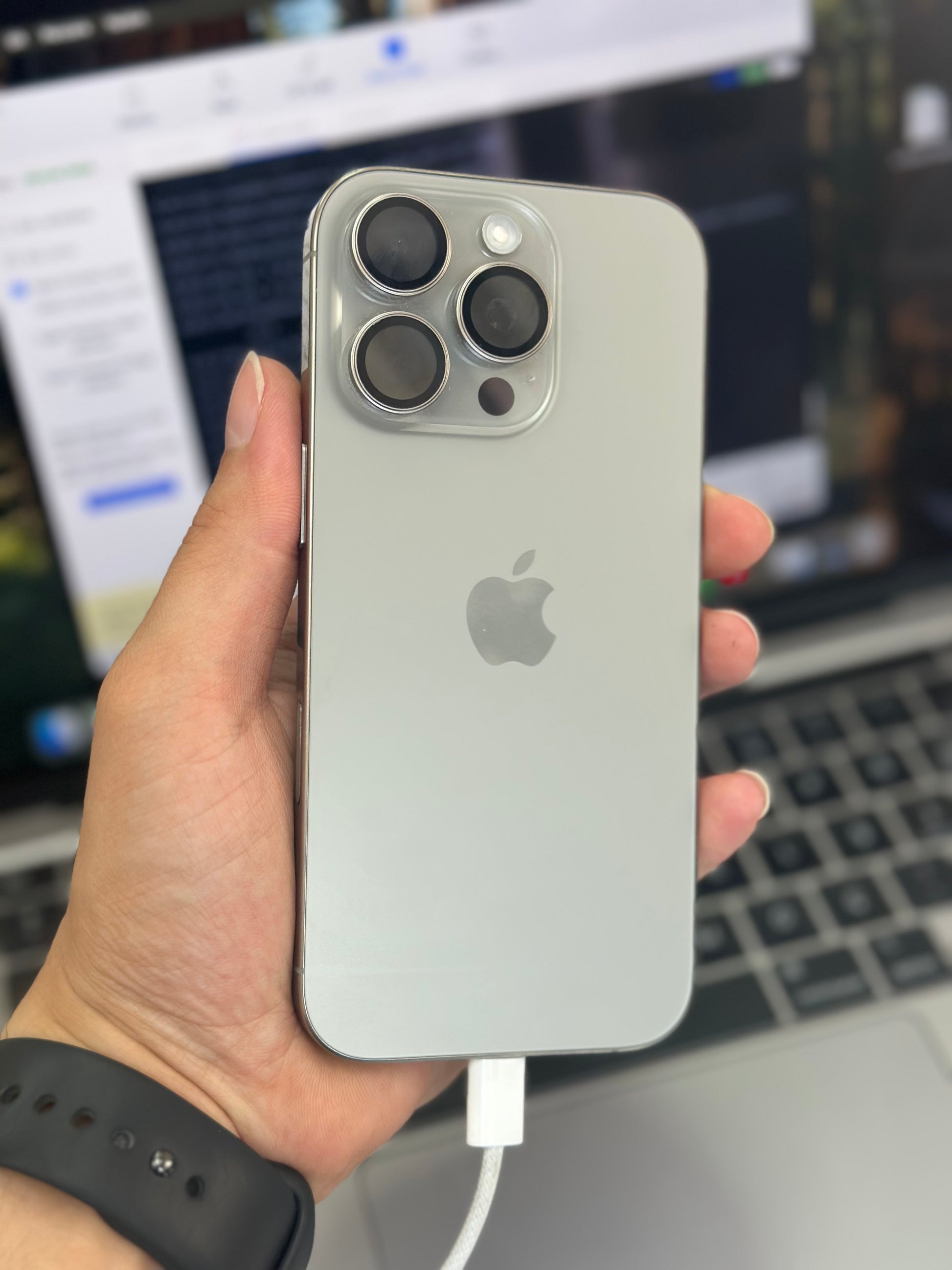 İPHONE 16 PRO